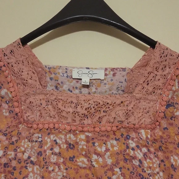 Jessica Simpson blouse - Picture 4 of 6